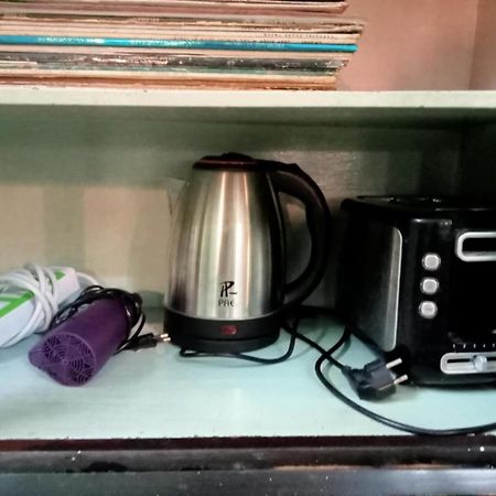 Bang Lumphu House&Bistro Apartment Bangkok Bagian luar foto