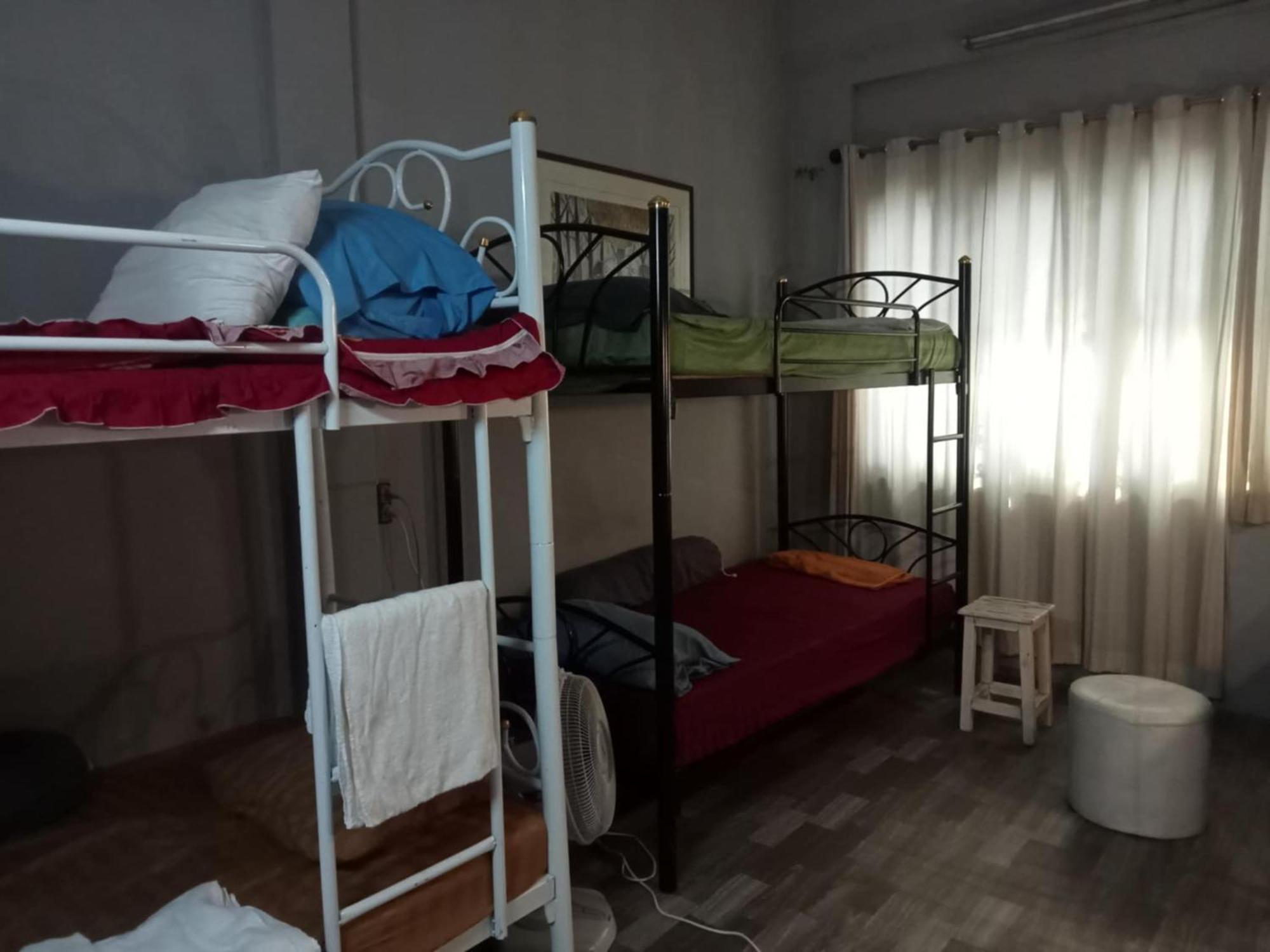 Bang Lumphu House&Bistro Apartment Bangkok Bagian luar foto